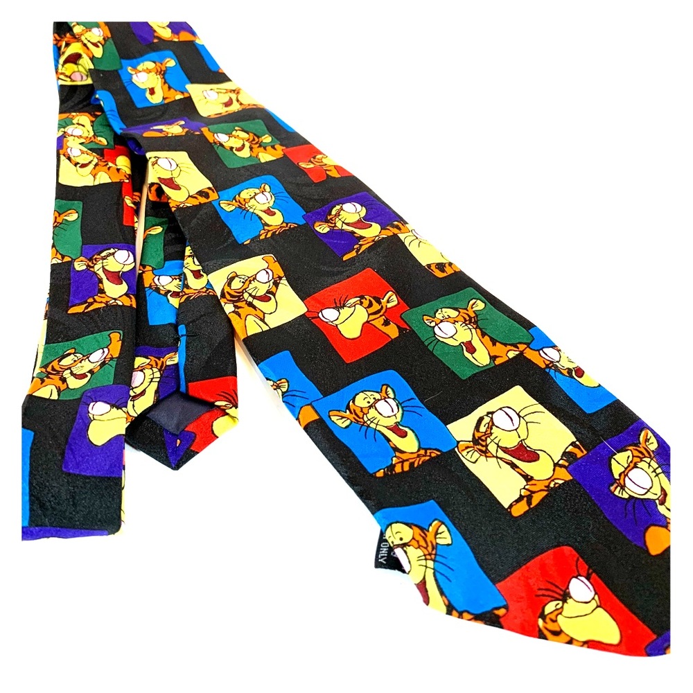 Vintage Disney Winnie the Pooh Tigger Neck Tie